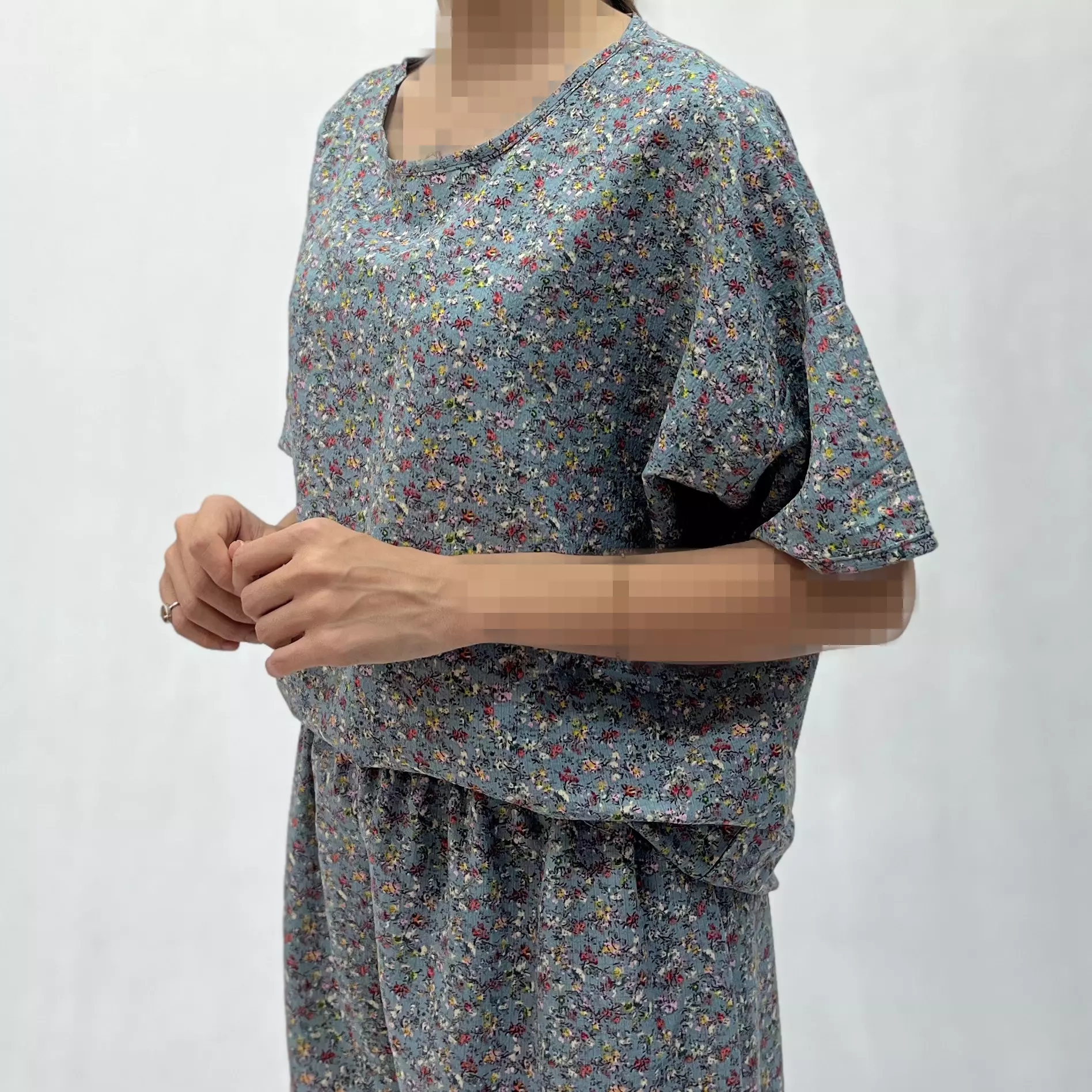 ست تیشرت و شلوار زنانه نخی گلدار 0011526153